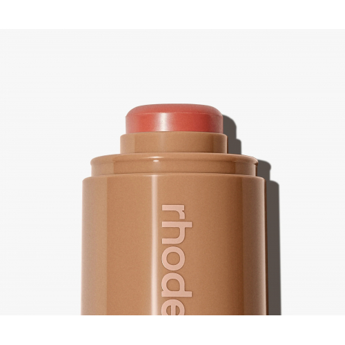 КРЕМОВЫЕ РУМЯНА RHODE POCKET BLUSH ОТТЕНОК FRECKLE